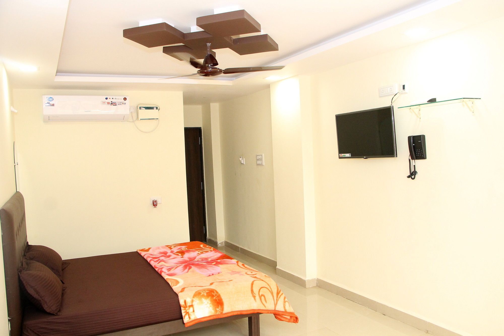 Swaraj The Goan Dream Hotel Calangute Ngoại thất bức ảnh