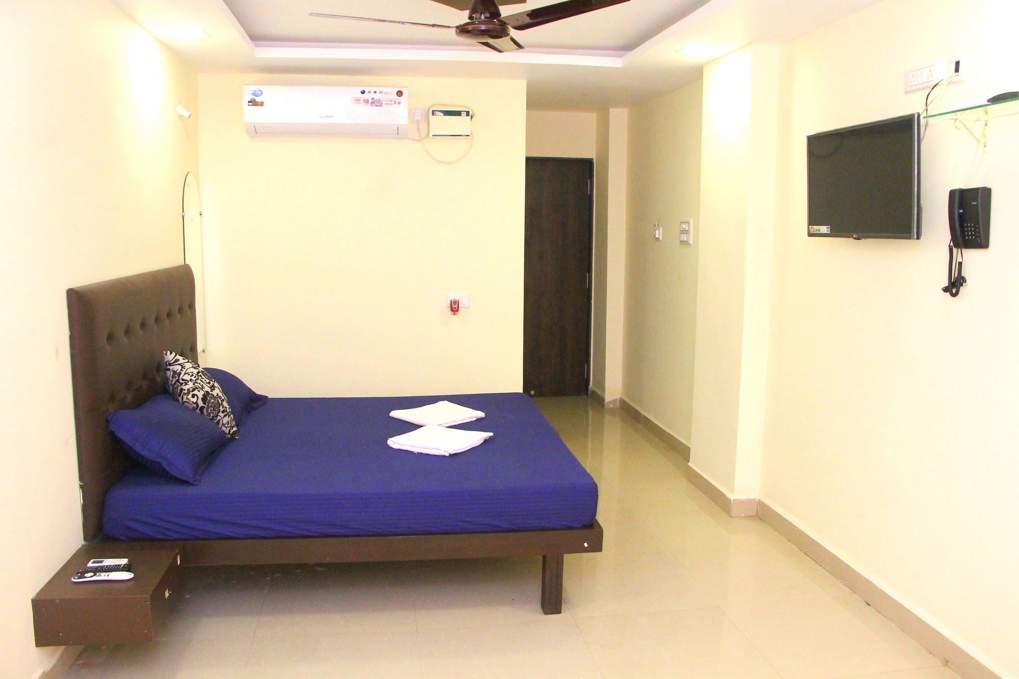 Swaraj The Goan Dream Hotel Calangute Ngoại thất bức ảnh